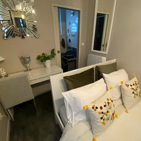 A La Fleur D Oranger - Lille Отель типа 